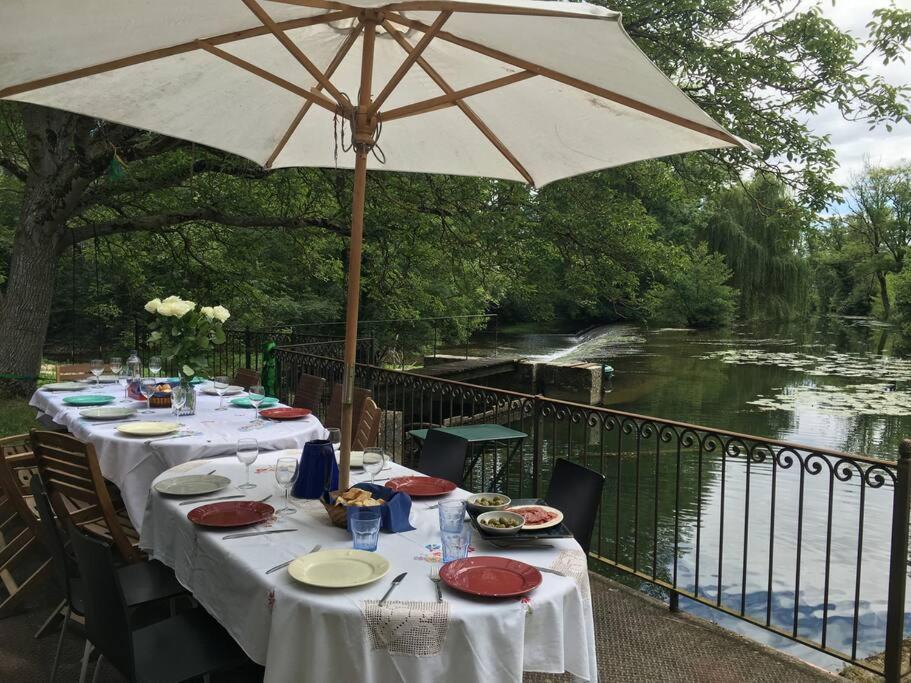 Magnifique Moulin Proche Chablis, Jacuzzi Et Riviere Villa Annay-sur-Serein Kültér fotó