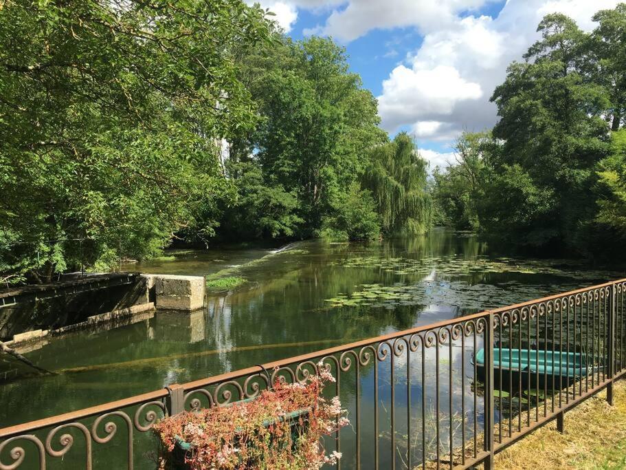 Magnifique Moulin Proche Chablis, Jacuzzi Et Riviere Villa Annay-sur-Serein Kültér fotó